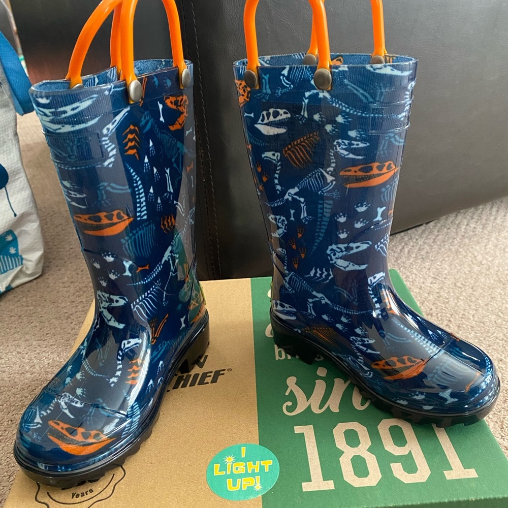 Light Up Rain Boots
